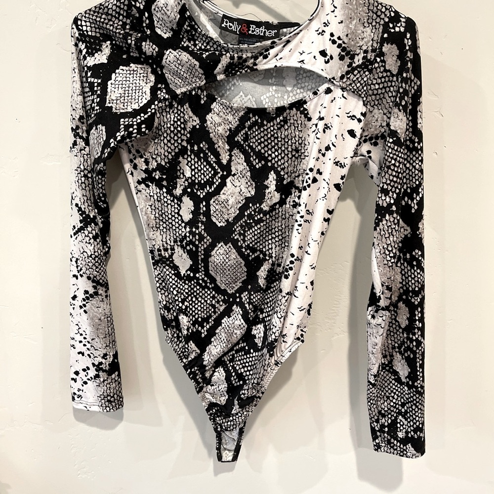 Polly & Esther snake skin body suit NWOT